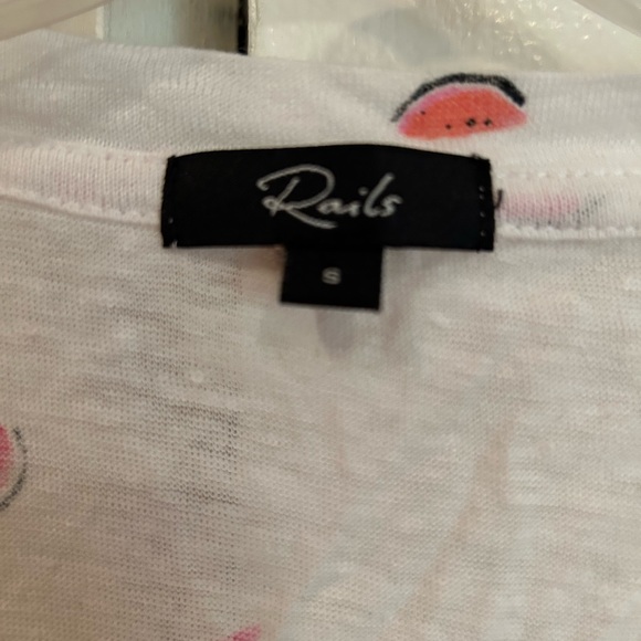 Rails v-neck tee with watermelons - Picture 3 of 3